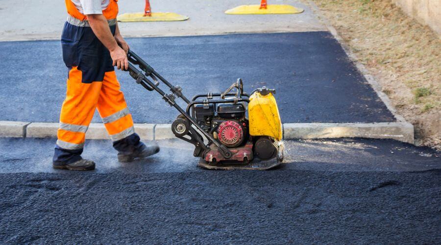 Professional gutter cleaning in Fountain City, WI